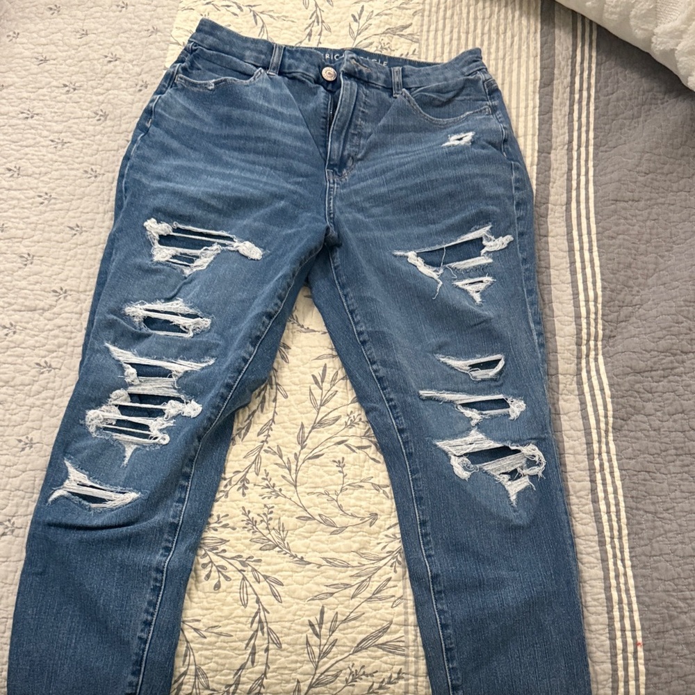 American Eagle Outfitters Distressed Blue Boyfriend Jeans